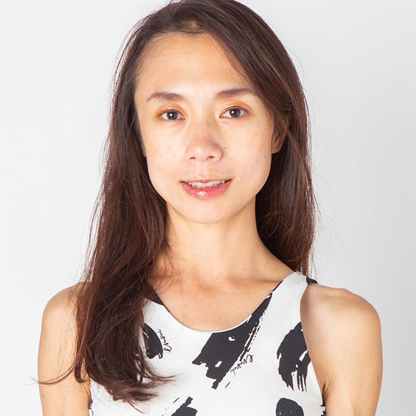 インストラクター AZUSA